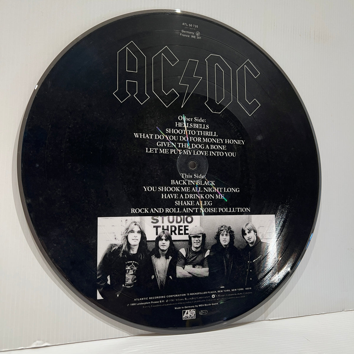 AC/DC - Back In Black - Amazon.com Music