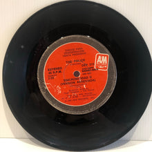 Load image into Gallery viewer, The Police - Wrapped around your finger - rare PROMO Argentina 7"