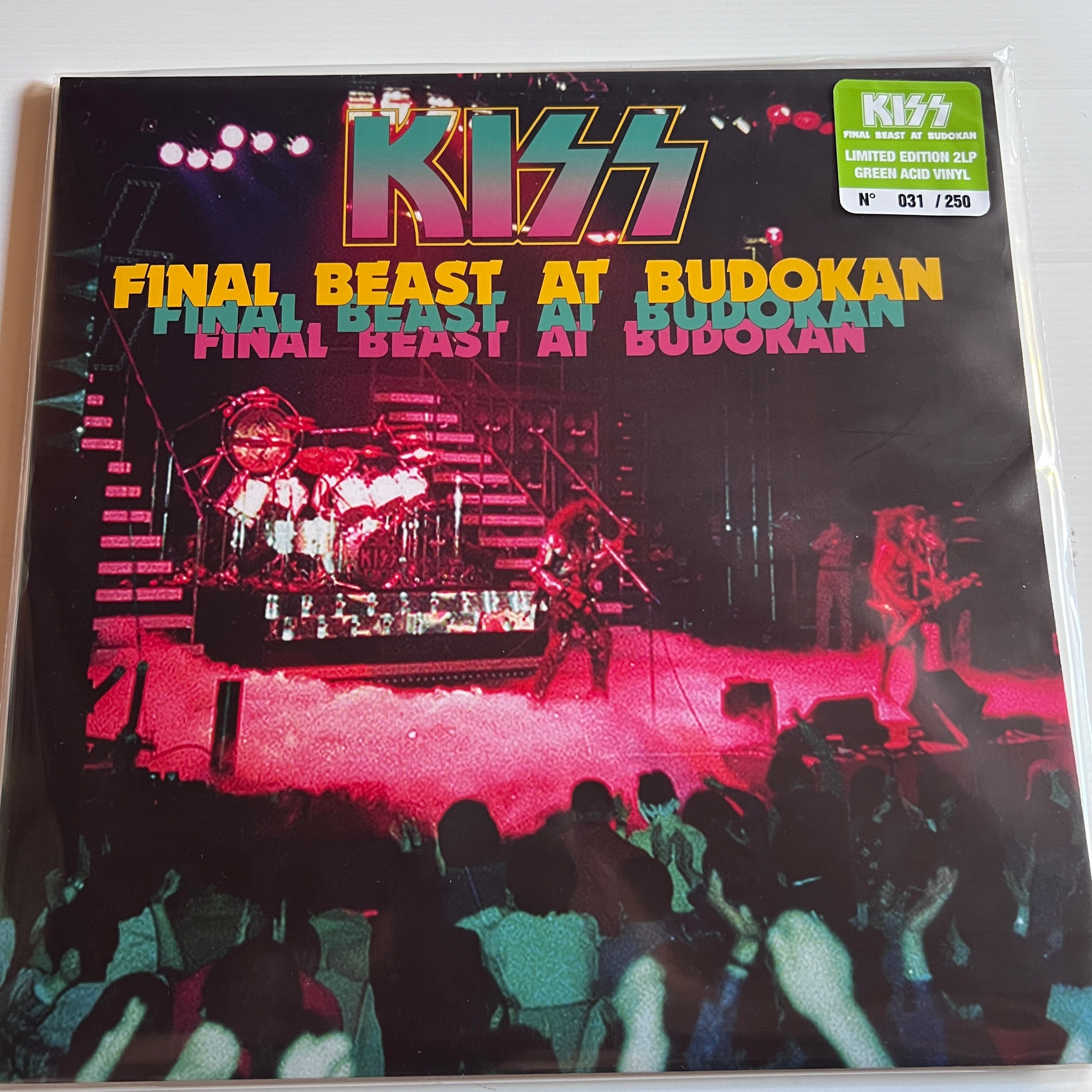 KIss - Final Beast at Budokan - Rare limited GREEN vinyl 2LP KIss - Final Beast at Budokan - Rare limited GREEN vinyl 2LP