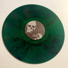 Load image into Gallery viewer, Iron Maiden - Long Beach'81 - rare limited GREEN vinyl LP
