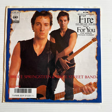 Load image into Gallery viewer, Bruce Springsteen - Fire - Promo Japan 7" single
