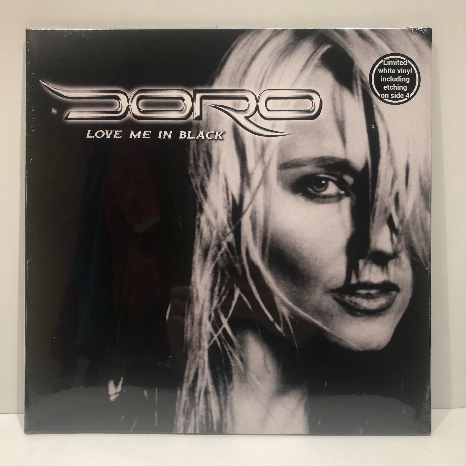 Doro - Love Me in Black - Limited 2LP white vinyl including etching on side  4