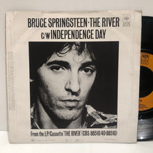 Load image into Gallery viewer, B. Springsteen - Hungry Heart - UK 7&quot; single A1179
